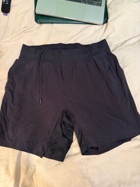 lululemon athletica Men's Black Athletic Drawcord Shorts